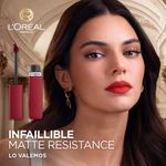 kit-loreal-labial-liquido-infallible-le-matte-resistance-mascara-de-pestanas