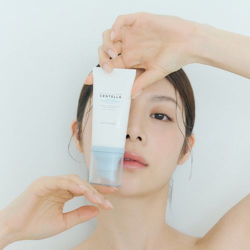 Protector Solar Skin1004 Hyalu-Cica Water-Fit Spf 50+ Pieles Secas x 50 ml