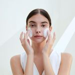 espuma-limpiadora-gel-skin1004-iluminadora-x-125-ml