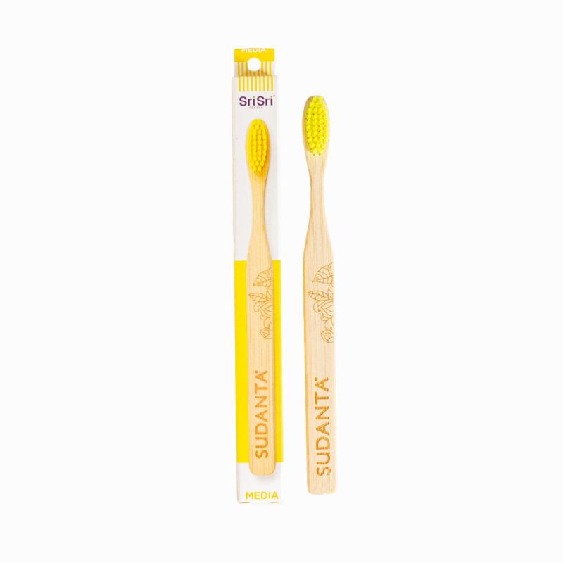 cepillo-dental-de-bambu-sri-sri-ayurveda-sudanta-medio