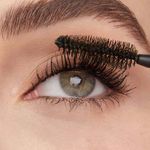 mascara-de-pestanas-maybelline-colossal-volum-express-black